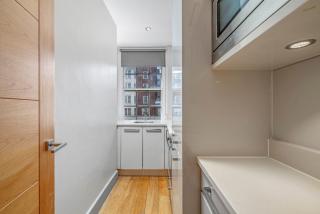 Prestige Studio Flat - 6