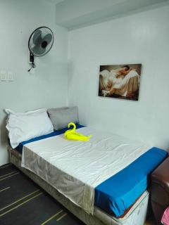 5th Floor Studio Type Unit with Street View - Manila - 6