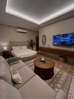 Studio with a private entrance that can and smells 1Q - 6