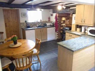Character cottage with spectacular views - Church Stoke - 2