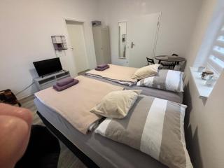Apartment, Ferienwohnung- Bad-Küche- Parkplatz - Braunschweig - 0