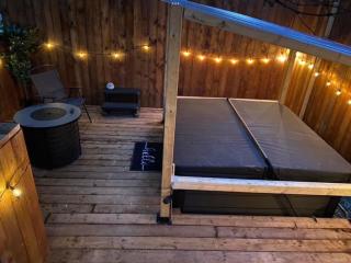 Jeans Place A Hot tub Oasis - Lewisporte - 8