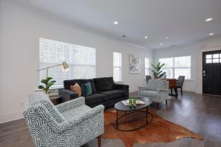 Ten Minutes to Broadway Luxurious Gated Townhome - Nashville - 5