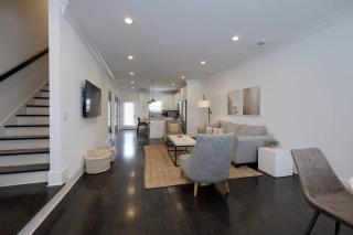 Ten Minutes to Broadway Spacious Townhouse - Nashville - 6