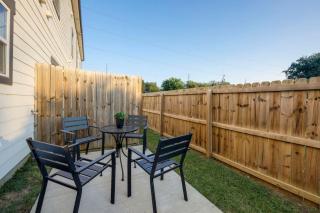 Ten Minutes to Broadway Gorgeous Gated Townhome - Nashville - 7