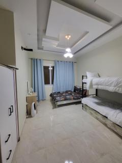 Luxury Villa - Ajman - 3