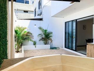 Lujosa y exclusiva casa en Salinas! Cerca de todo - Salinas - 1