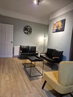 The Reddish Retreat - Individual Rooms - 0