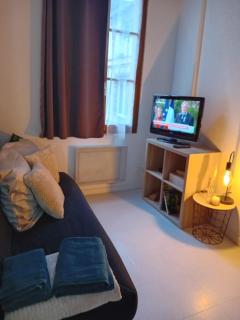 Heart of Beauvais Airport 15 min by bus, Studio - Beauvais - 1
