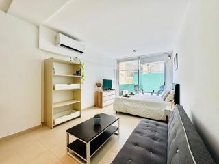 Apartment with Patio, Gym and Pool - 4