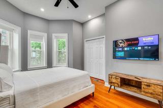 Explore the Vibrant Neighborhood of NoMa! 2-Level Spacious Rowhouse! - Washington - 2