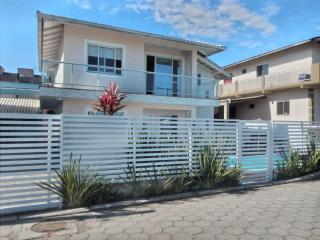 Casa dois pavimentos com Piscina nos Ingleses - Disponivel temporada - Florianópolis - 0