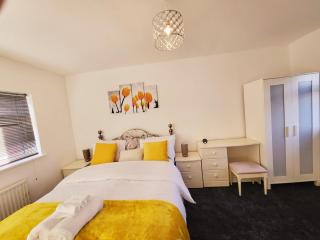 3 bedroom deals in Nottingham - 7