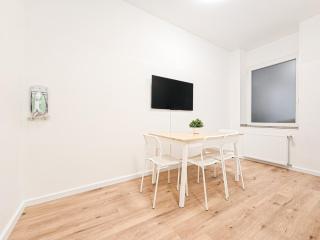 RAJ Living - 1 Room Apartment - Citycenter - 25 Min to Messe DUS - Krefeld - 4