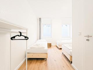 RAJ Living - 1 Room Apartment - Citycenter - 25 Min to Messe DUS - Krefeld - 3