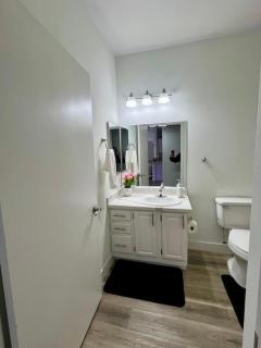 Newly Upgraded 2bed 2bath Condo! - 8