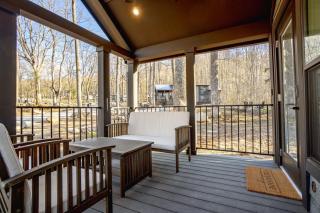Tiny home Fire Pit Fishing Pond BBQ Sage Cabin - Gatlinburg - 4