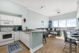 Tidewater Resort! Ground Floor! Free Beach Chairs! by Dolce Vita Getaways PCB - Panama City Beach - 6