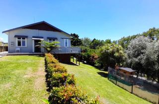Whareora Lodge - - 9