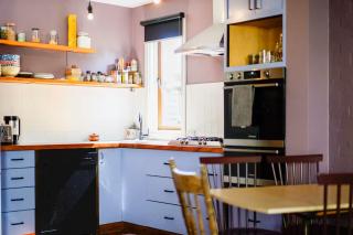 Bright bedroom in beautiful house in Preston close to the action! - Melbourne - 2