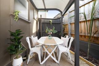 Seaside Retreat - Rosebud - 2