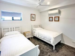 Williamstown Townhouse - 9