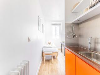 Charming studio 1P near Av Montaigne - Paris - 5