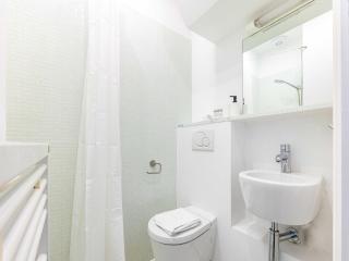 Charming studio 1P near Av Montaigne - Paris - 1