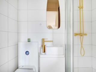 Newly renovated studio 2P- Elysée St-Honoré - Paris - 5
