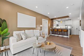 Free Parking 2bath Pool Table NYC 30min EWR 10min - Newark - 0