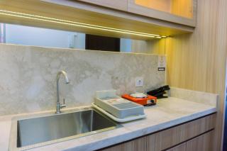 Minimalist and Warm Studio at Transpark Bintaro Apartment By Travelio - Tangerang - 4