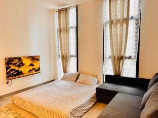 Studio Apartment with Gym , Pool - Sharjah - 9