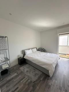 Atlantic Vista, sunny and steps from the beach - 9