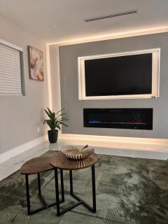 Tropical Luxury Paradise - Fully Renovated in WPB - West Palm Beach - 7