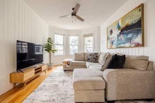 Urban Oasis 3BR Apt with Iconic WTC View - Jersey City - 5