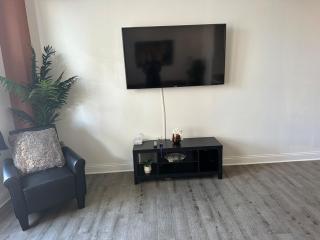 Downtown Escape - Stylish Living with Free Parking - Indianápolis - 1