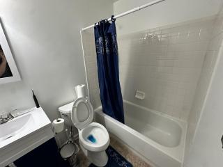 Comfortable, Convenient Room near DC - 1