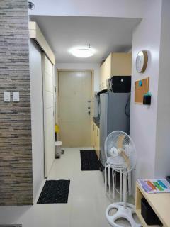 5th Floor Tower A 1-Bedroom Unit with Unlimited Internet Access and Netflix - Manila - 1
