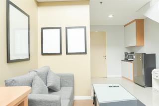 Nice Studio Loft Mezzanine at Kubikahomy Apartment By Travelio - Tangerang - 8