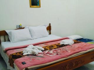 Penginapan Bunga Sonsang kamar Family Tripel - 5