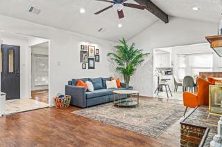Your Home Away from Home - Grand Prairie - 5
