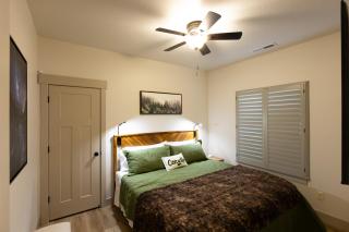 Two Pines Retreat - Brand New! - 2