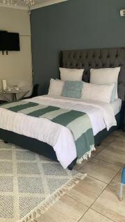 SERENE Guest House - Midrand - 8