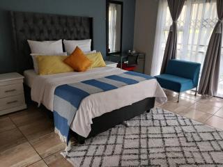 SERENE Guest House - 4
