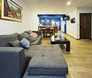 Casa moderna en Villamorra a pasos del Shopping Mariscal Lopez 2Dorm - Asunción - 0