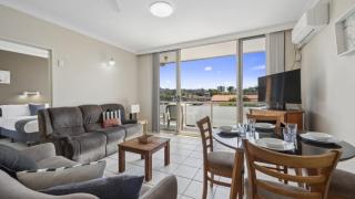 Ocean Parade 16 - Sleeps 4, Pool, Steps To Beach, Cafes - Coffs Harbour - 8