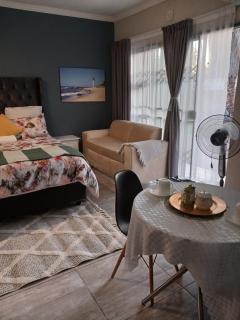 SERENE Guest House - Midrand - 3