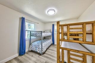 Relaxing Tahoe Family Retreat - South Lake Tahoe - 9