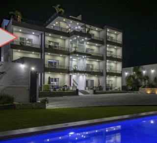 New Loft with Sky Bar and Pools - 0