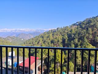 Hotel Pines & Peaks Dalhousie - Banikhet - 0
